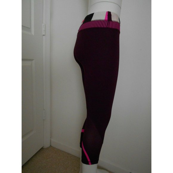 Lululemon Crop Leggings Activewear Yoga Pants Women's size 4 XS Burgundy Plum - Picture 7 of 7